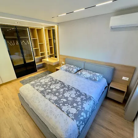 Apartment Soinn's Tirana